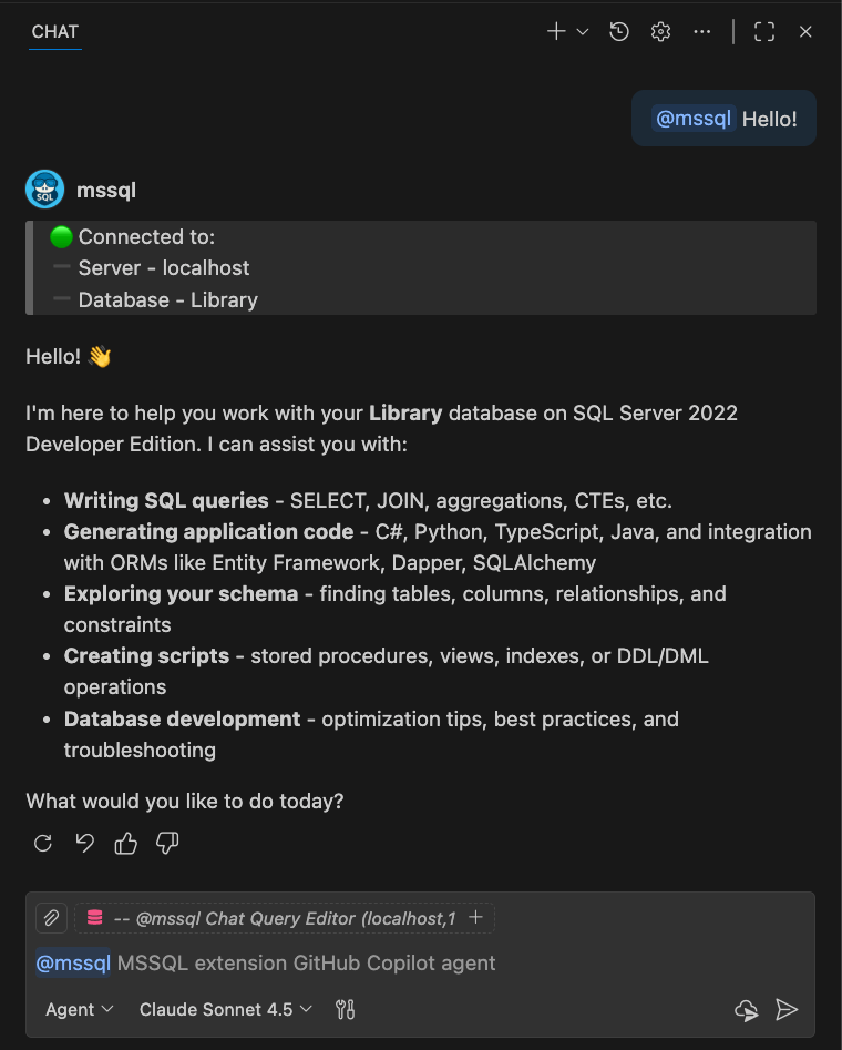 Screenshot der Willkommensnachricht @mssql Chatteilnehmers mit den Details der verbundenen Datenbank.