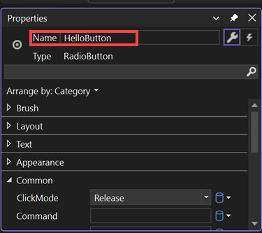 Screenshot: Fenster „Eigenschaften“ für ein RadioButton-Steuerelement. Der Wert der Eigenschaft „Name“ wurde in „HelloButton“ geändert.
